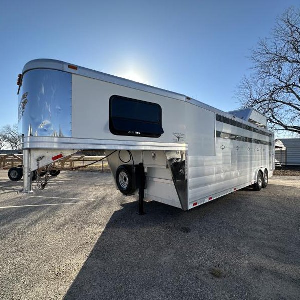 Twister Horse Trailer